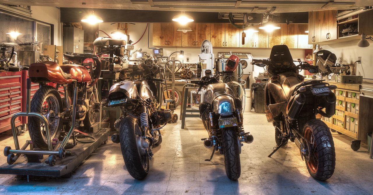 Test : Une béquille d'atelier moto pas chère 
